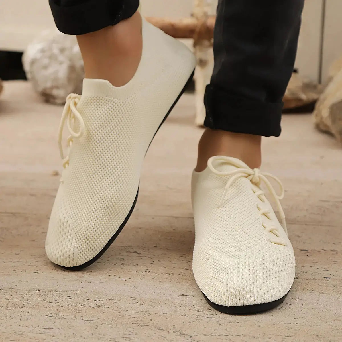 Men's cream breathable mesh loafers by Simples Market, lace-up casual driving shoes
