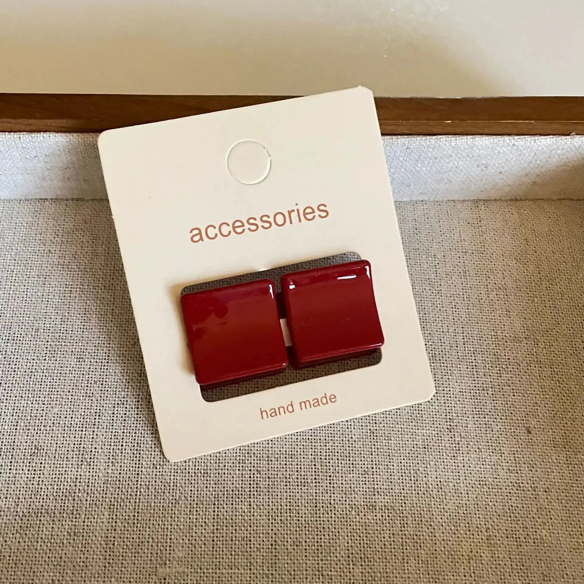 GlamClip Red Mini Duckbill Hair Clip For Women With Seamless Grip And All Day Hold