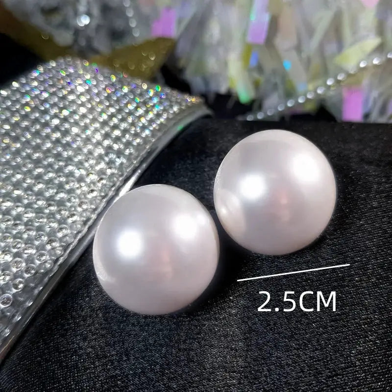 Imitation pearl round stud earrings, pair, 2.5 cm, white pearl finish, Simples Market