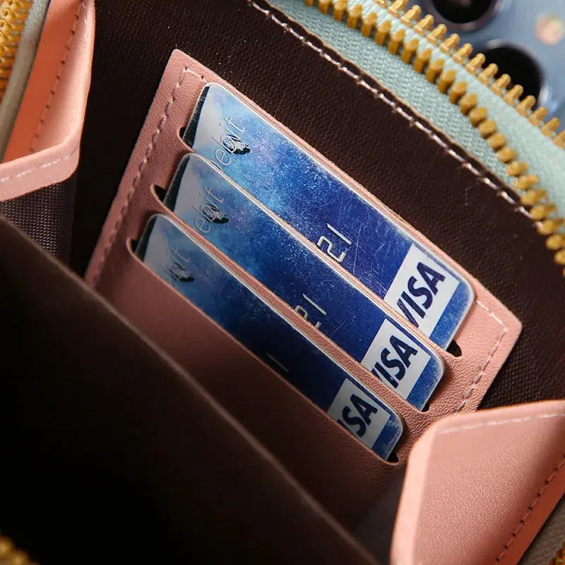 Crazy Bag fashion crossbody phone bag by Simples Market; pink cardholder with three Visa cards visible