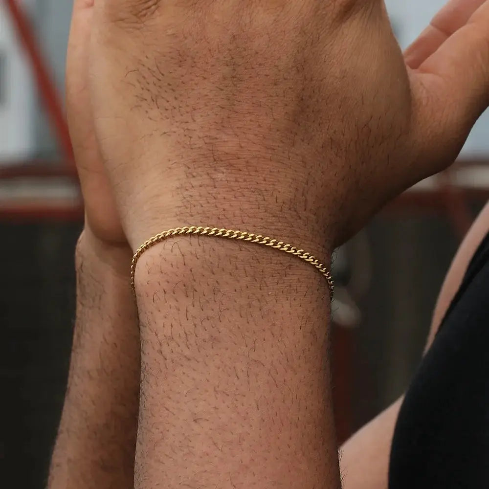 Gold-tone 3mm stainless steel Cuban chain bracelet for men, adjustable open design