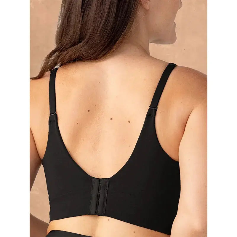 Simples Market women's black wireless bra with back hook closure and wide band