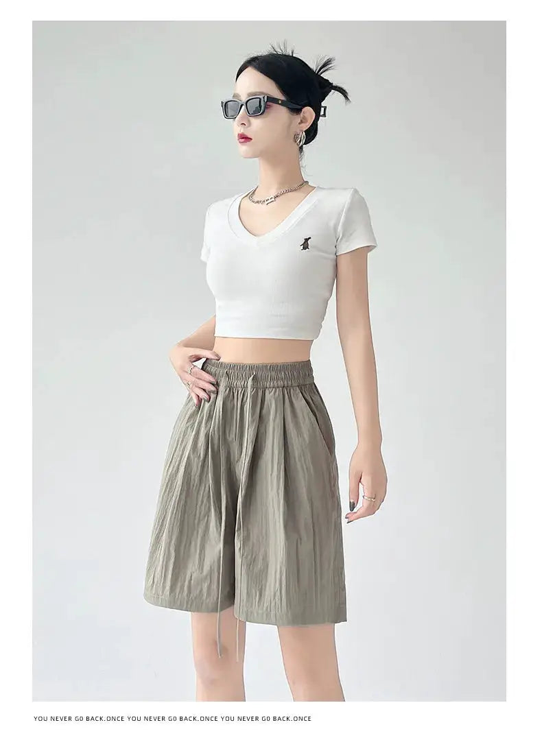 Summer women shorts khaki elastic high waist two pockets loose beach shorts