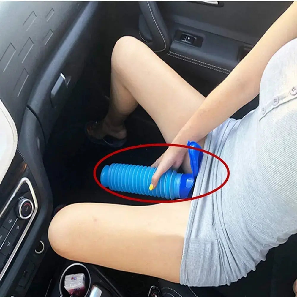 Portable Urinal Bucket for Outdoor Use and Travel Unisex Reusable Shrinkable Emergency Camping Toilet