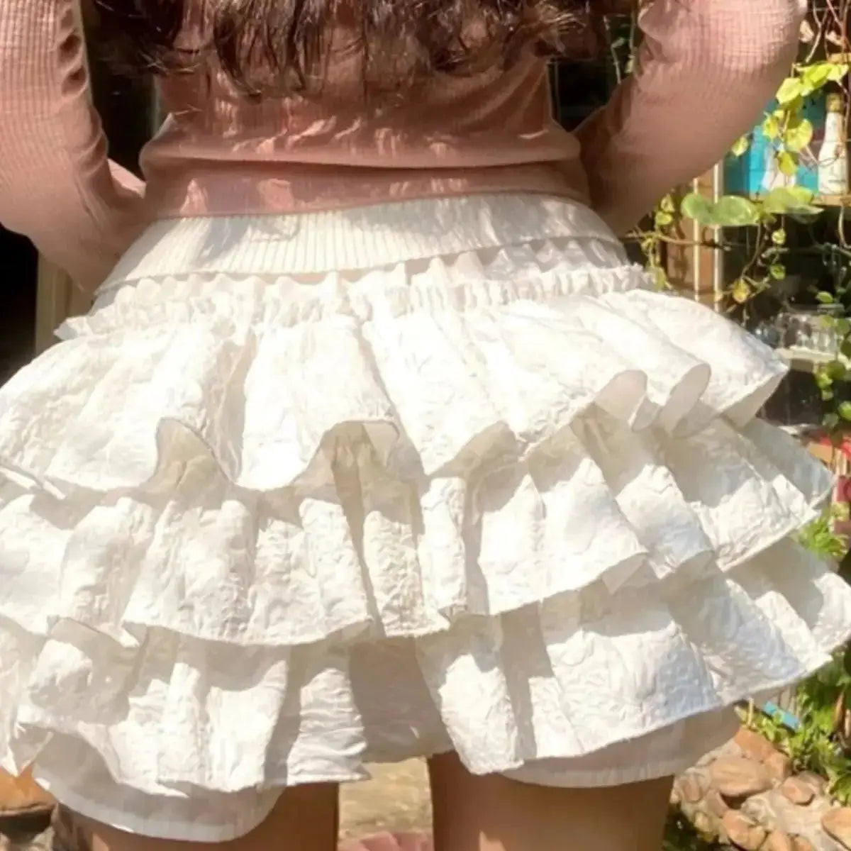 Kawaii ball gown short skirt in white with layered ruffles and elastic high waist