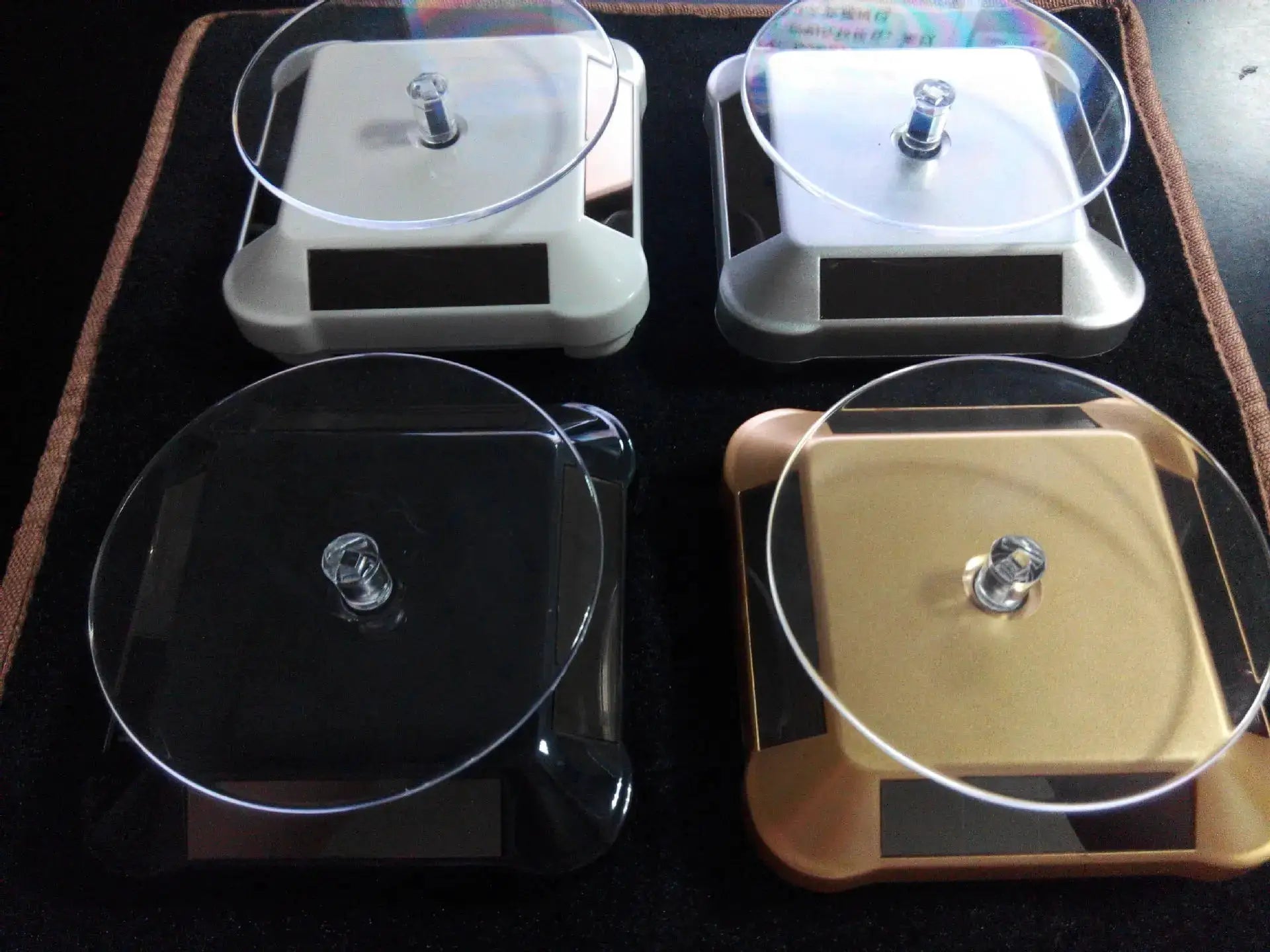 Solar Showcase 360 Degree Automatic Rotating Jewelry Display Stand For Necklace Bracelet Watch And Phone