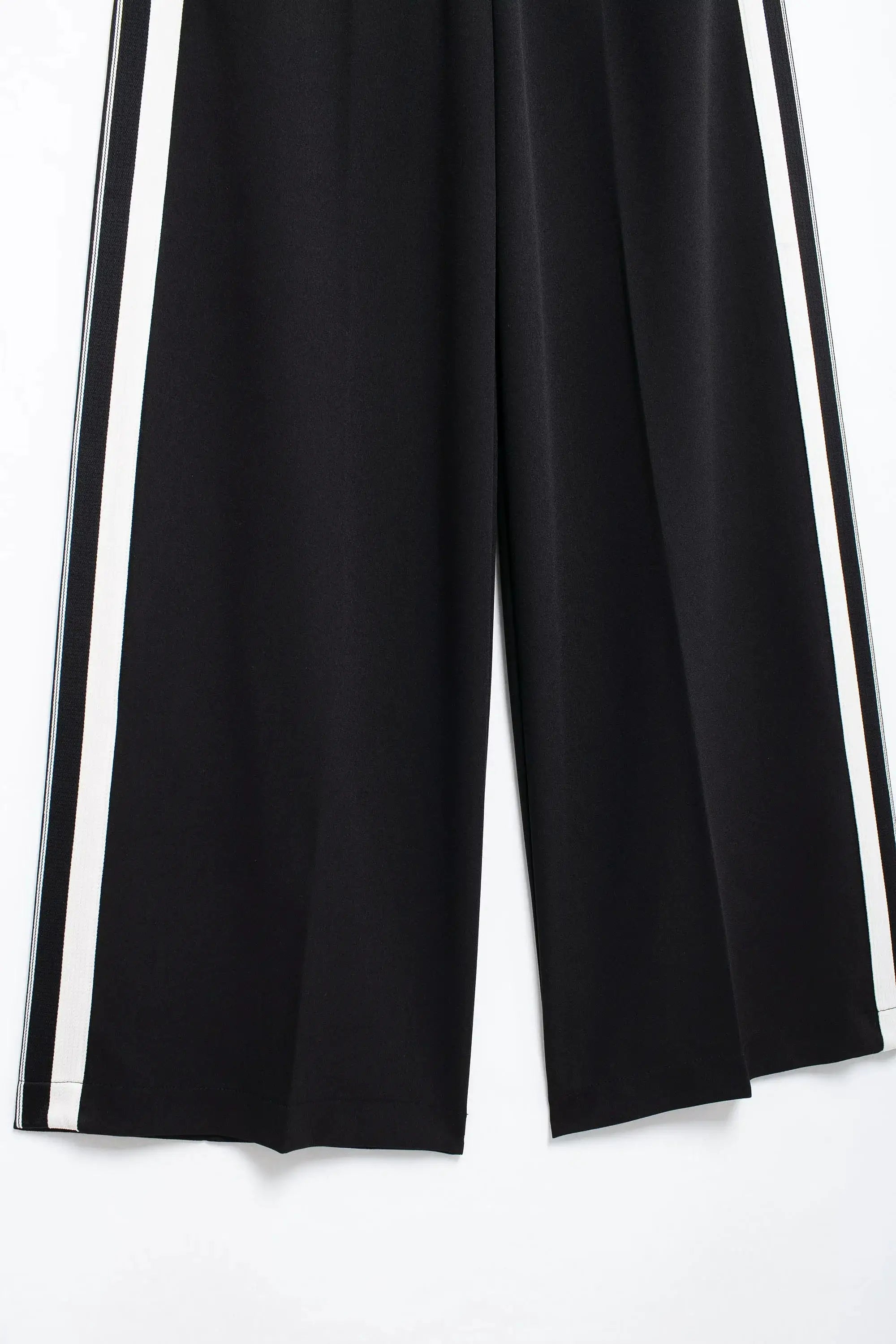2024 New Women Patchwork Black White Baggy Pants Short Jacket Set