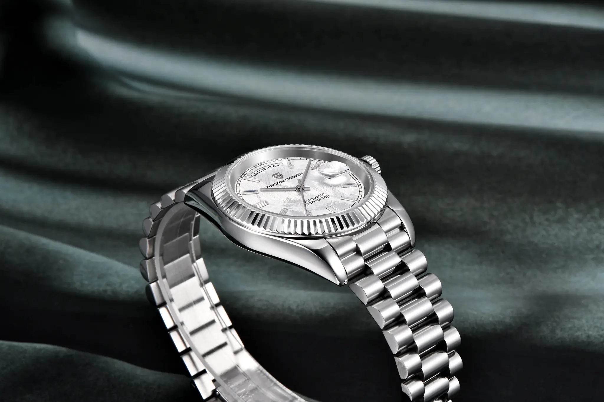 Pagani Design men's silver-tone stainless steel DD40 automatic wristwatch.