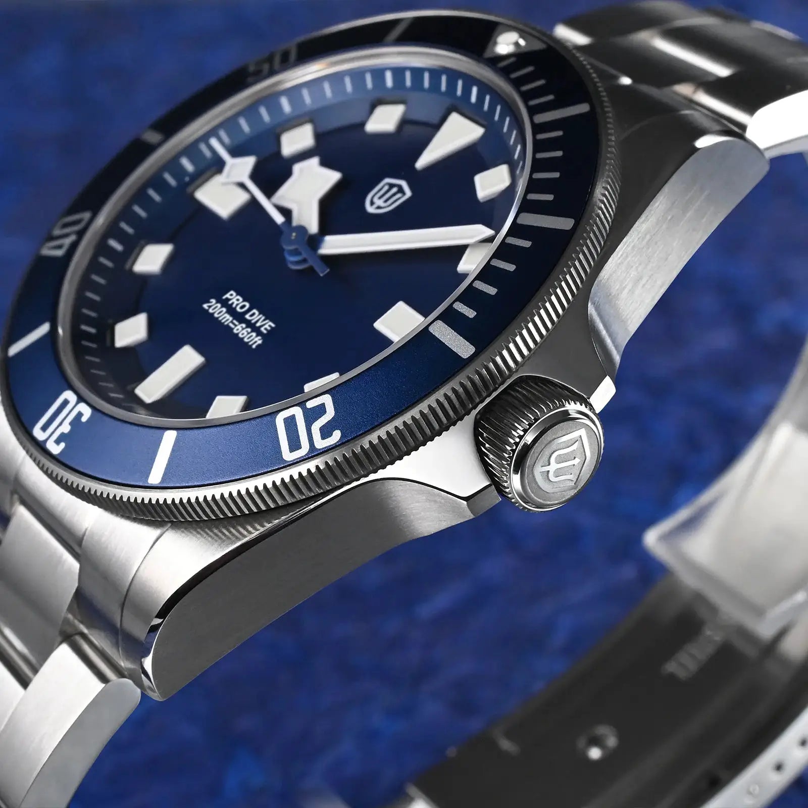 Watchdives WD1969 Pro 38mm blue dial diver watch with stainless steel case and bracelet, 200m water resistance