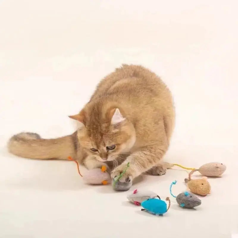 Three Pack Plush Simulation Mouse Cat Toys Bite Resistant and Scratch Resistant Interactive Toy Set for Cats and Kittens