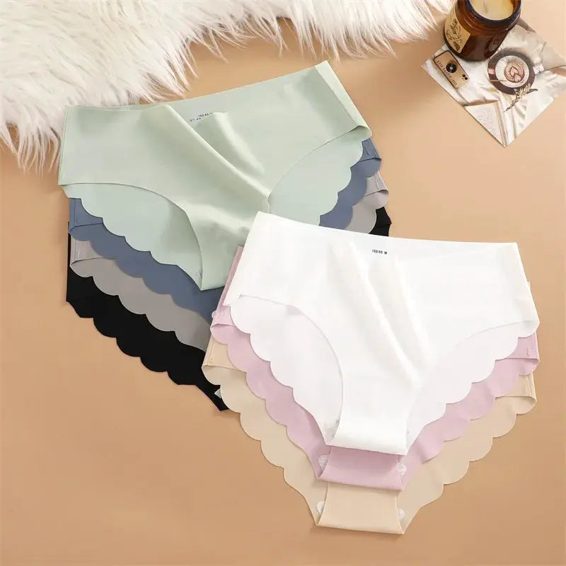 Ice Silk Seamless Panties 4-Piece Set in pastel colors with scalloped wavy edges by Simples Market