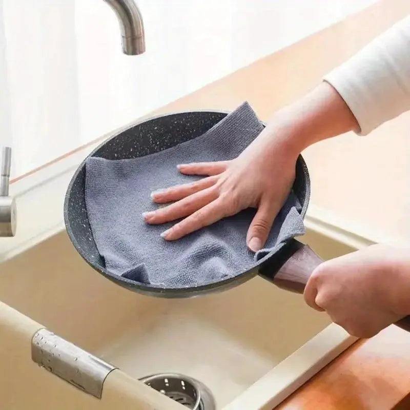 Reusable microfiber cleaning wipes by Simples Market, 1 roll/20pcs, high absorbency for dishes