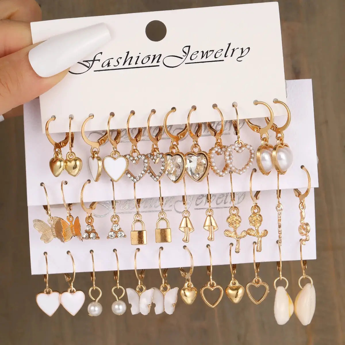 18 Pairs Women Earrings Featuring Snake Butterfly Mushroom Lock Diamond Encrusted Zircon Pearl Love Earrings Collection