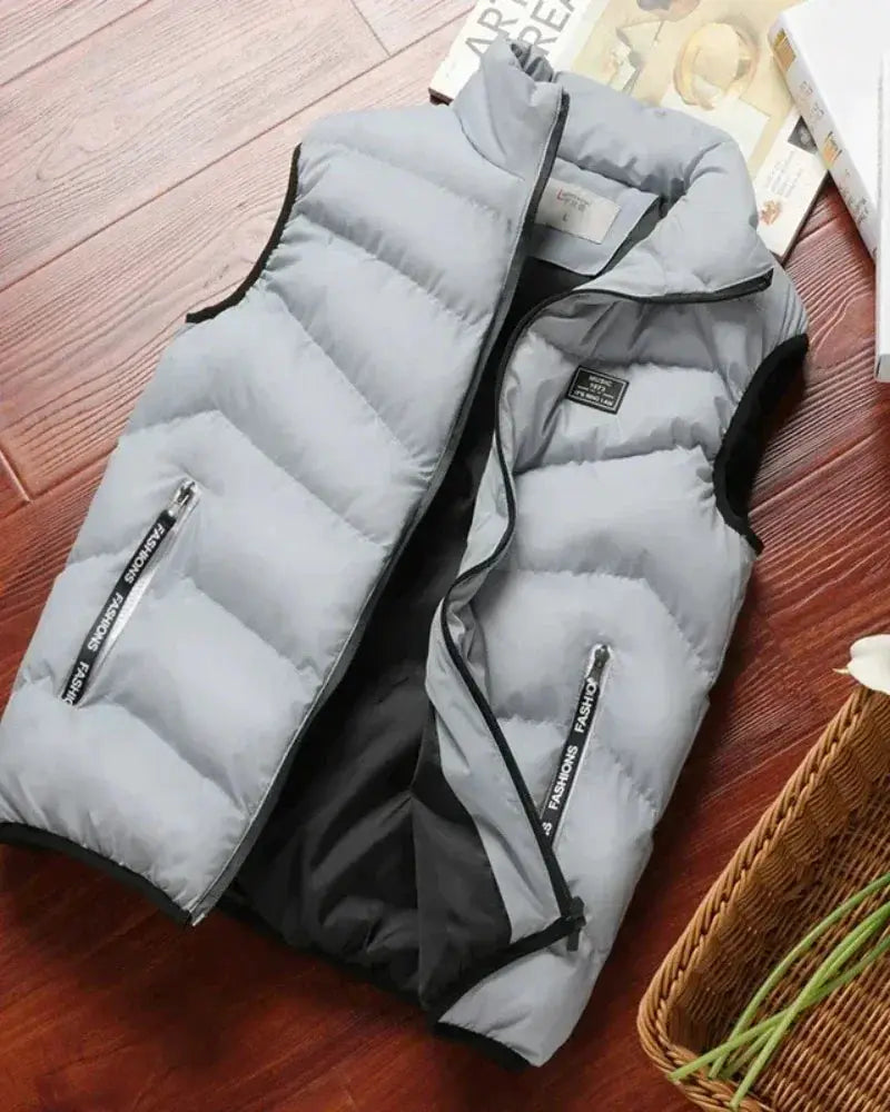 Simples Market men's grey puffer sleeveless vest with black trim and zip pockets