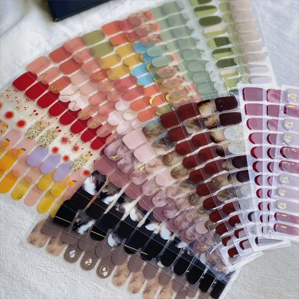 Simples Market semi-cured gel nail wrap sticker set with assorted color designs and full-cover decals
