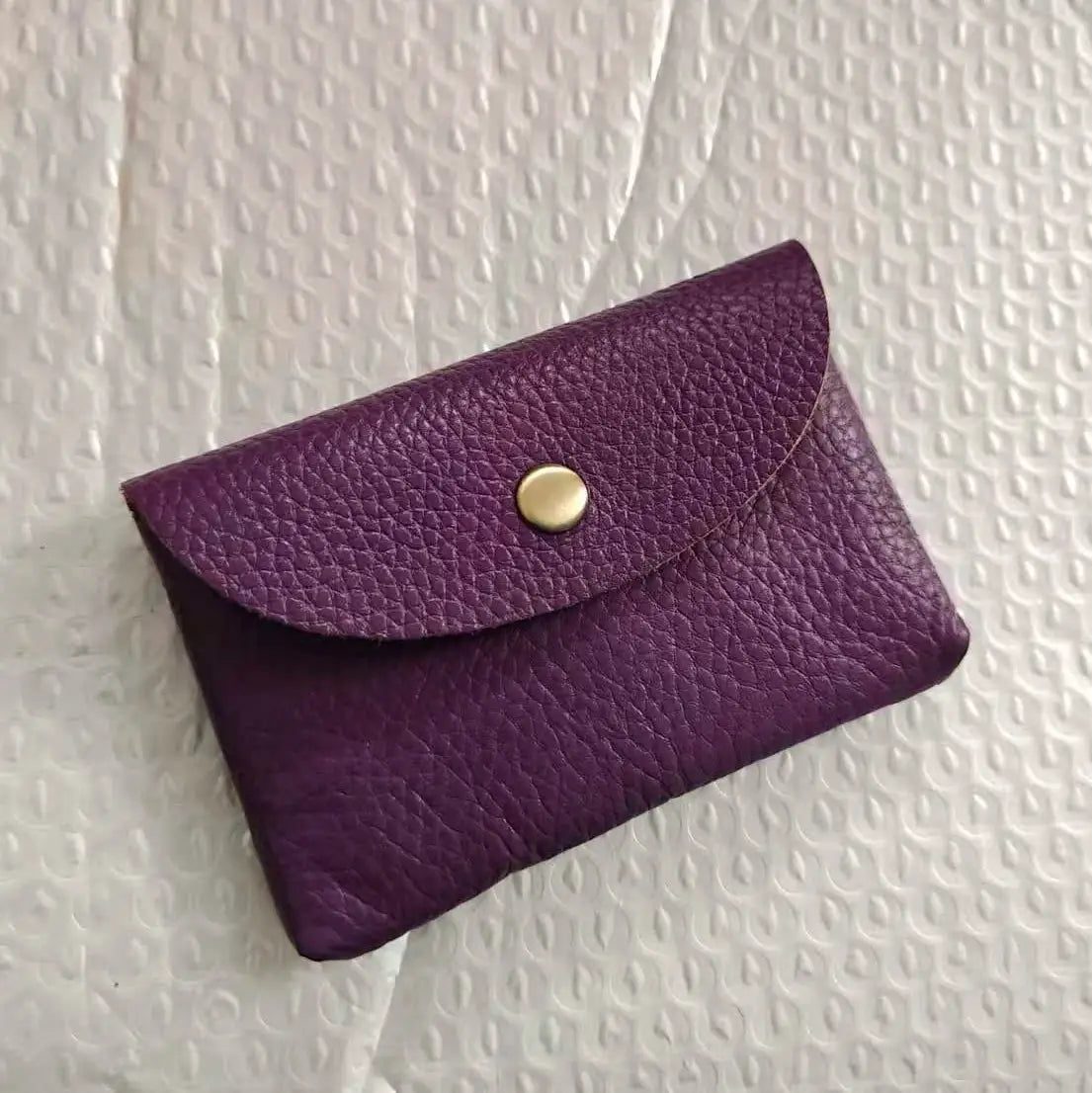 Card holder Simples Market purple genuine leather envelope-style flap with brass snap