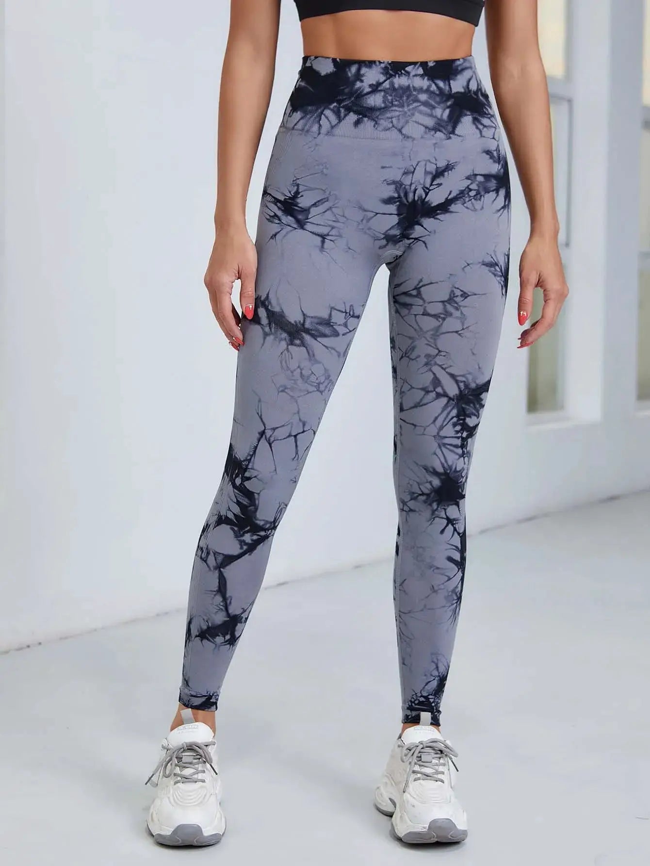 Women's tie-dye nine-tenths leggings with high waist; gray/black pattern, soft, breathable, stretchy workout pants