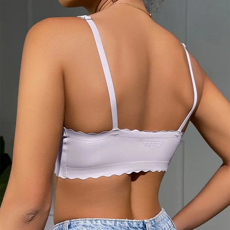 Wireless padded bra by Simples Market, lavender color, wavy-edge seamless back