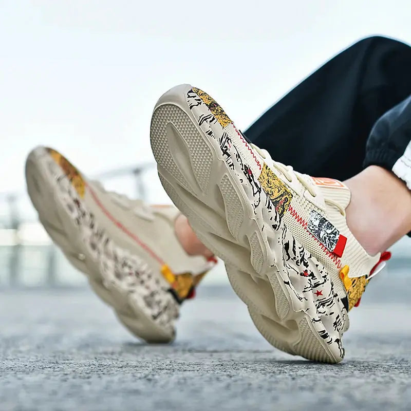 Mens Casual Sneakers Breathable Flyknit Upper Running Shoes Luxury Trainers For Everyday Wear