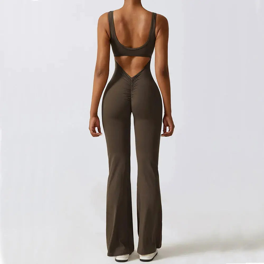 Women Gym Set For Yoga And Training Breathable Stretch Fabric For Comfort And Peak Performance