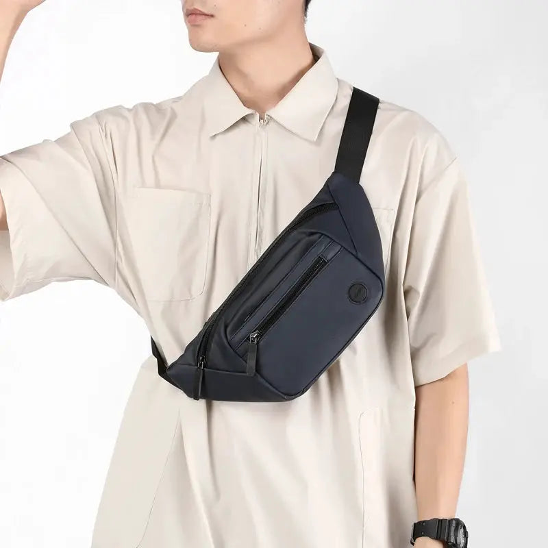 Unisex waterproof waist bag by Simples Market, navy hip phone pouch with multiple zip pockets.