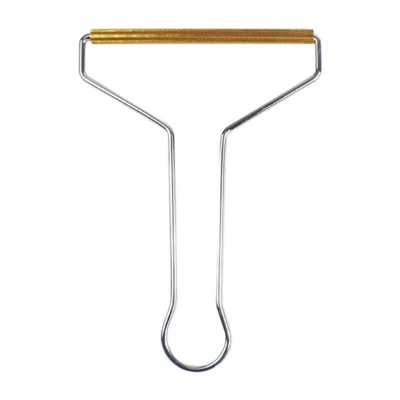 Portable lint remover brush by Simples Market with metal frame and brass roller for clothing, carpet, and upholstery.