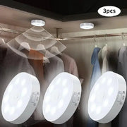 Simples Market 3-piece LED motion sensor night lights, circular white USB rechargeable, for closets and cabinets.
