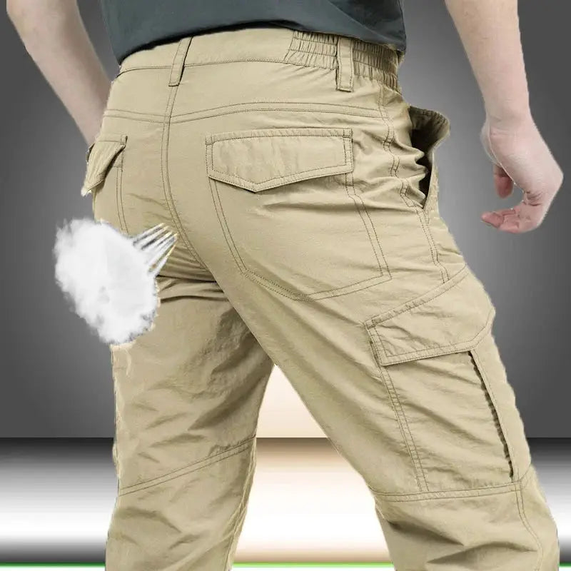 Simples Market men's beige tactical cargo pants with multiple pockets and side cargo pocket.