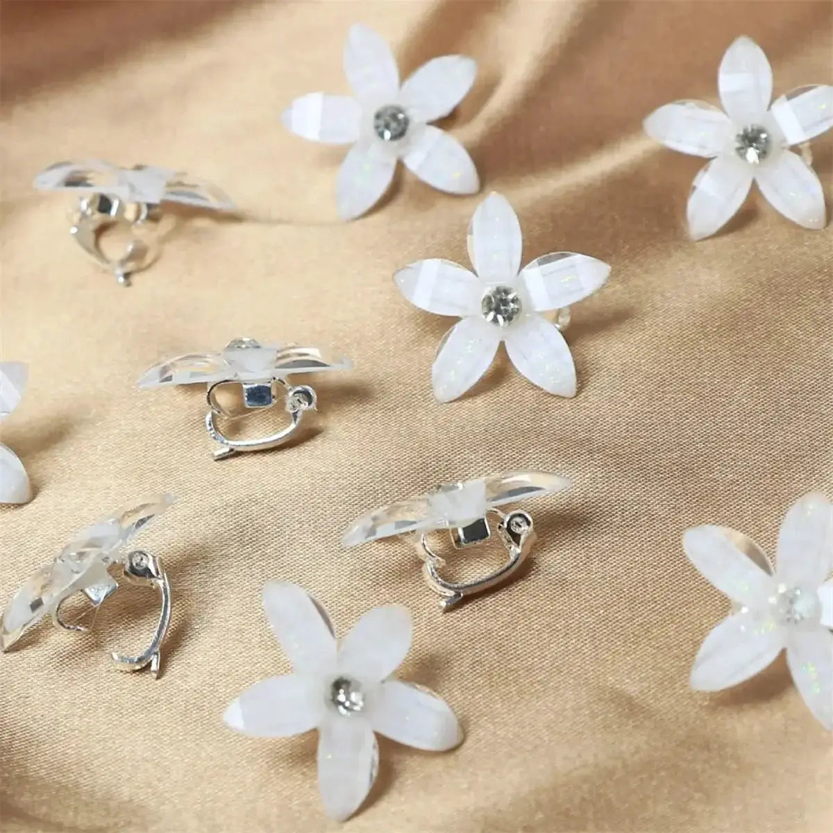 10-pack white flower hair clips with crystal centers; mini travel-friendly hair pins