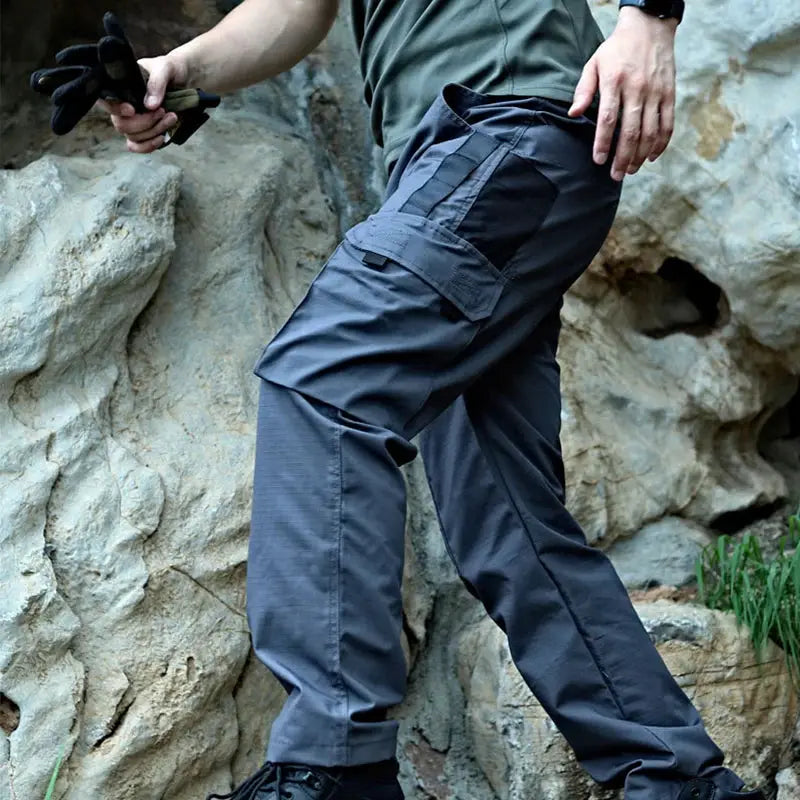 New Tactical Work Pants for Men by Simples Market, dark gray cargo waterproof trousers with multiple pockets.