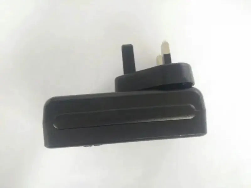 Universal USB Battery Charger With LCD Indicator For Li Ion Cells 32 To 55 Millimeters Width US UK EU Plug
