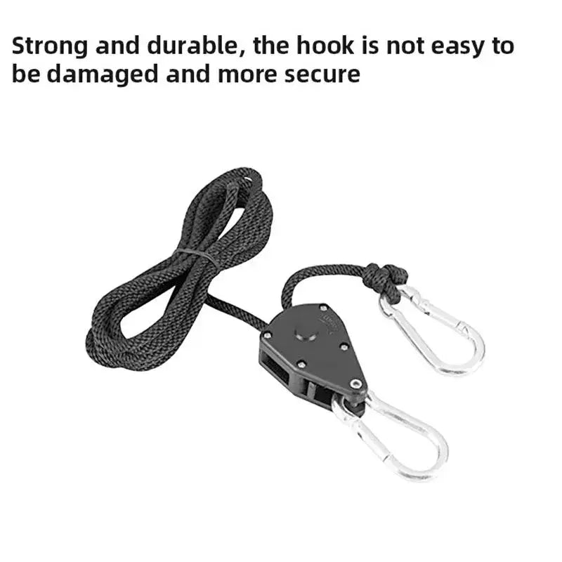 Simples Market 8-inch adjustable pulley lanyard with dual carabiners on black rope