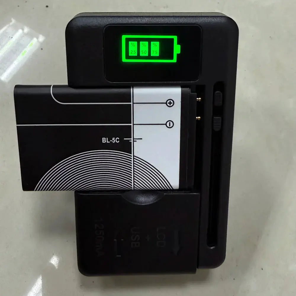 Universal USB Battery Charger With LCD Indicator For Li Ion Cells 32 To 55 Millimeters Width US UK EU Plug