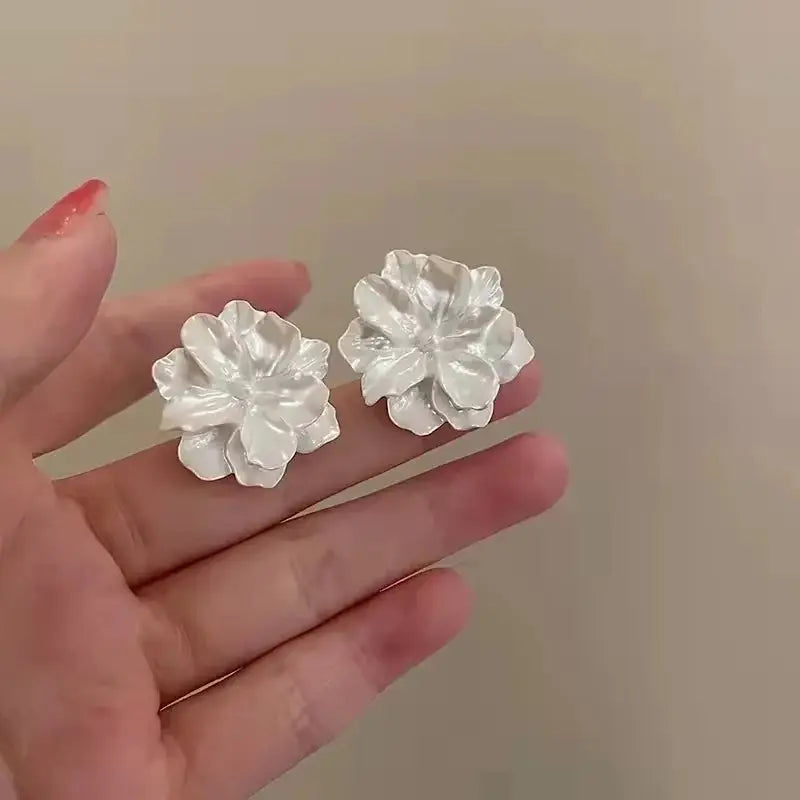 White Flower Stud Earrings Folded Acrylic Side Jewelry For Women And Girls Japanese Style Sweet Floral Charm