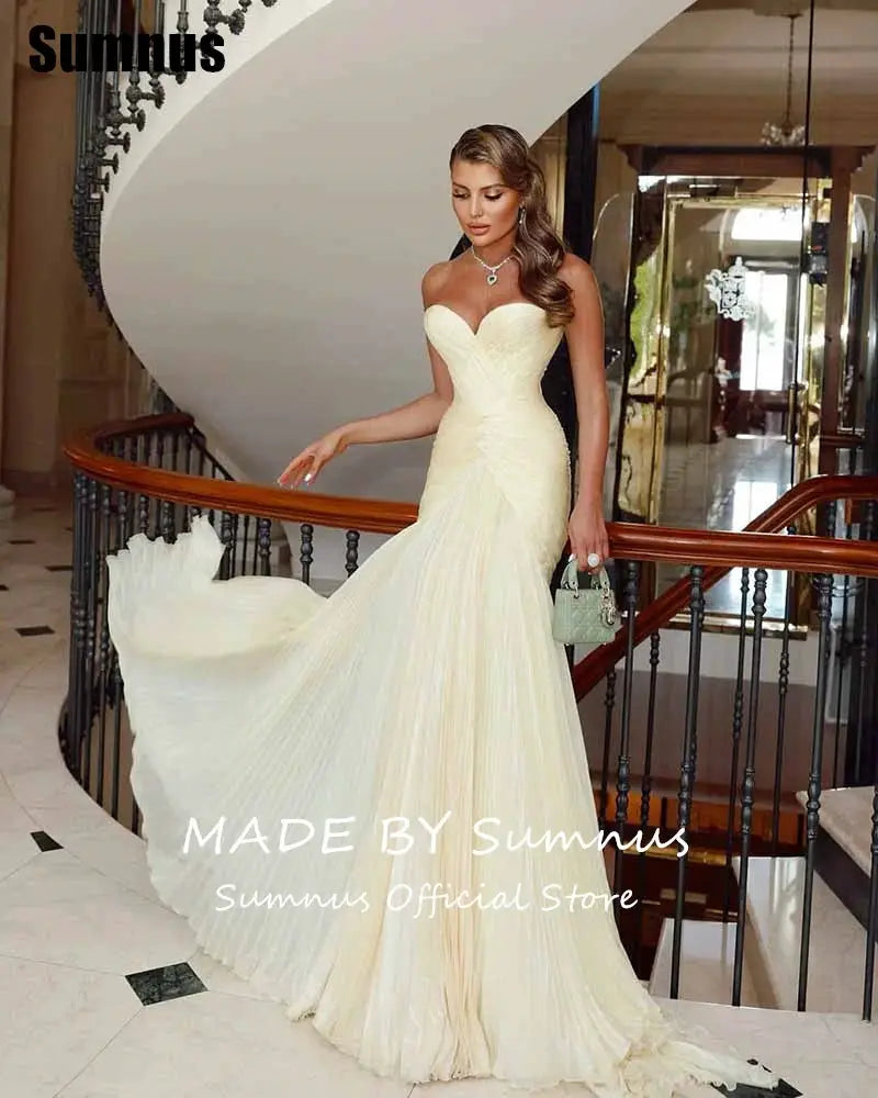 Sumnus Mermaid Yellow Prom Dress With Sweetheart Neckline And Pleats