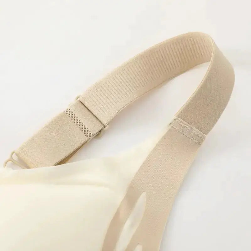 Beige seamless wireless push-up bra from Simples Market; soft breathable lingerie