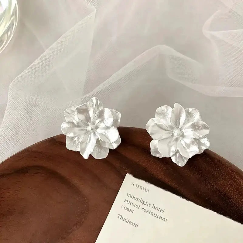 White Flower Stud Earrings Folded Acrylic Side Jewelry For Women And Girls Japanese Style Sweet Floral Charm