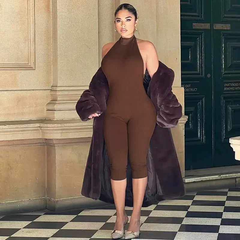 Hugcitar ribbed halter backless brown bodycon jumpsuit, knee-length