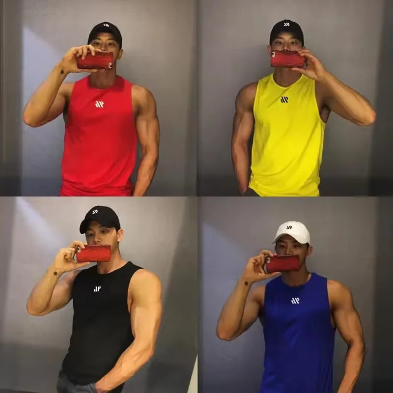 Mannen bodybuilding tank tops van Simples Market; rood, geel, zwart en blauw 4-pack stringer singlets.
