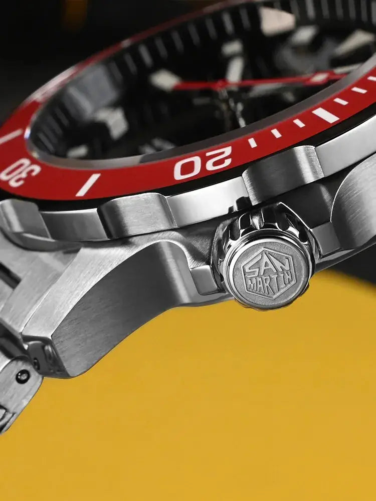 San Martin diver watch 39.5mm with stainless steel bracelet and red bezel