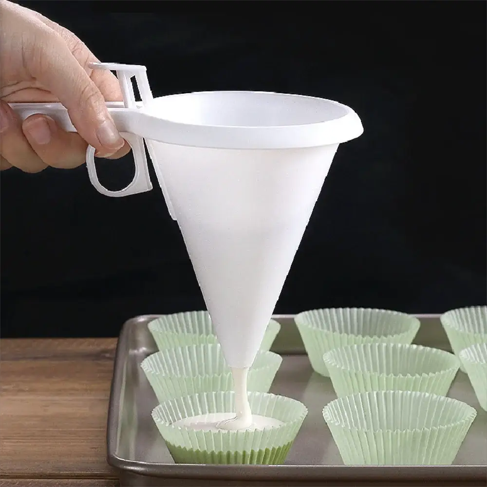 Adjustable Handheld Batter Dispenser For Pancakes Cupcakes Cookies And Desserts Cake Decorating With Chocolate And Cream