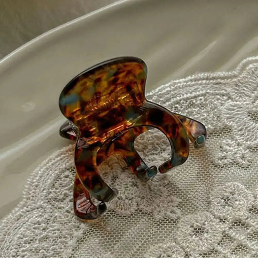 LuxeChic Parisian Hair Claw Clips Elegant Acetate Crab And Shark Clips For Women And Girls Retro Style