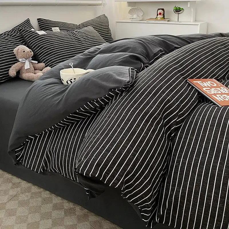 Simples Market Nordic plaid cotton bedding set with duvet cover and pillowcases in dark gray with white stripes