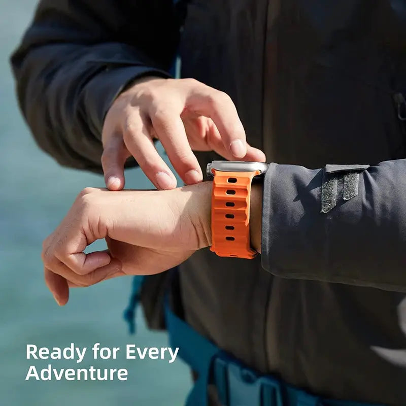 Strap For Apple Watch Band 49mm 44mm 45mm 41mm 40mm 42mm 38mm Soft Silicone sport Bracelet iwatch Serise 8 7 SE 6 5 9 Ultra 49mm