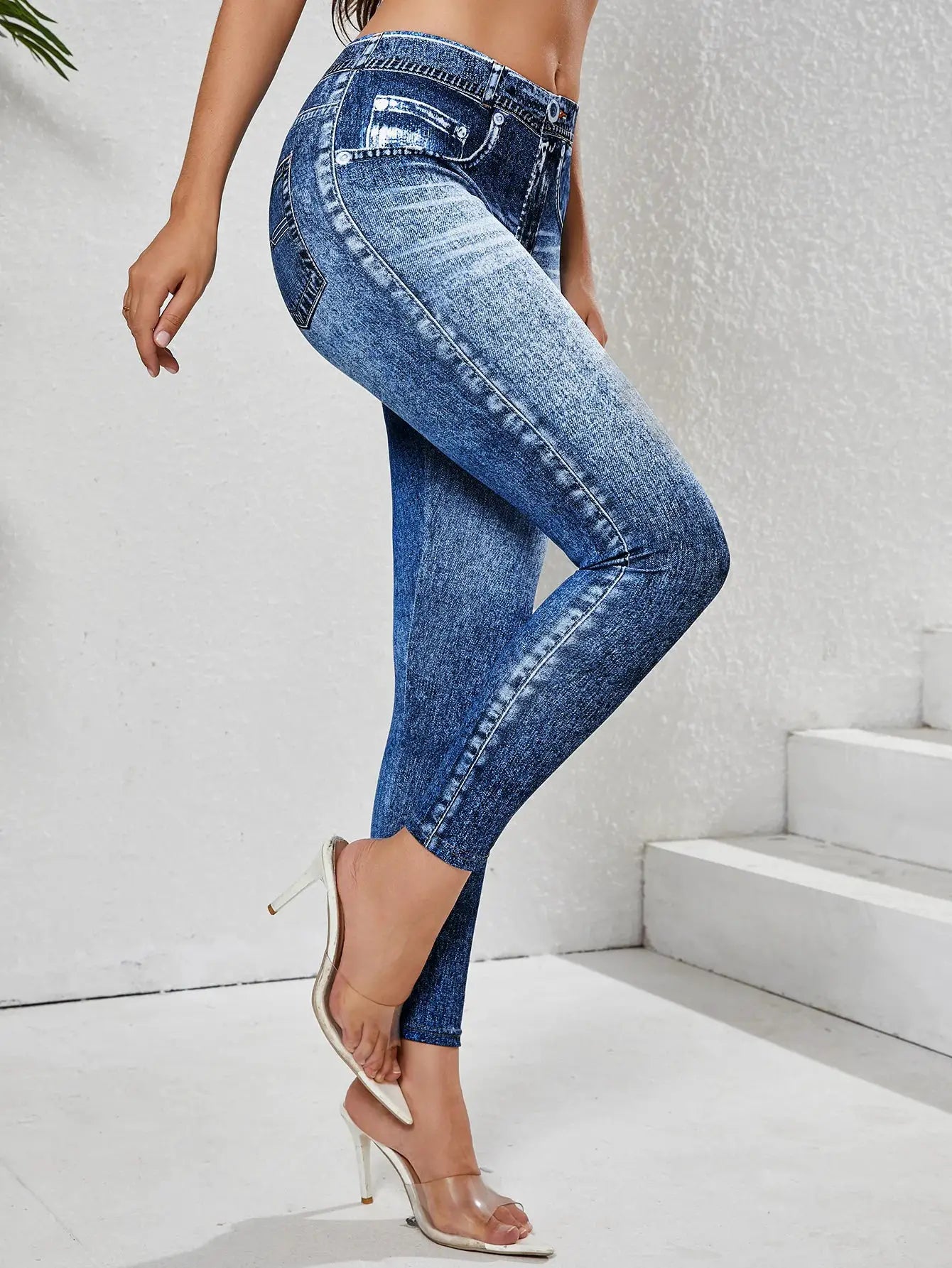 Women’s imitation denim leggings with pockets in blue denim, high-stretch tummy-control fitness pants