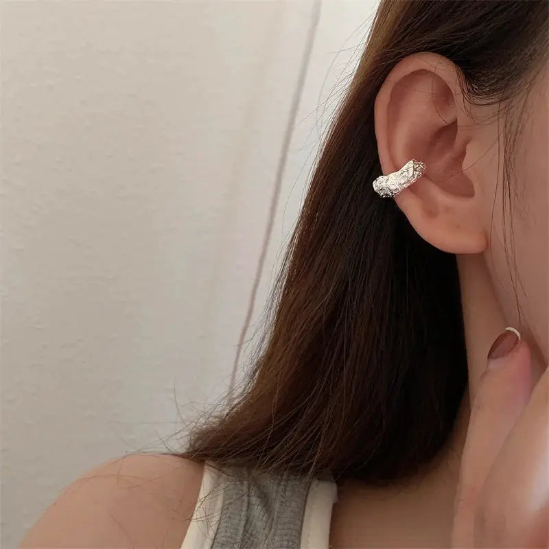 Irregular geometric ear cuff clip, textured silver-tone non-piercing earring for women