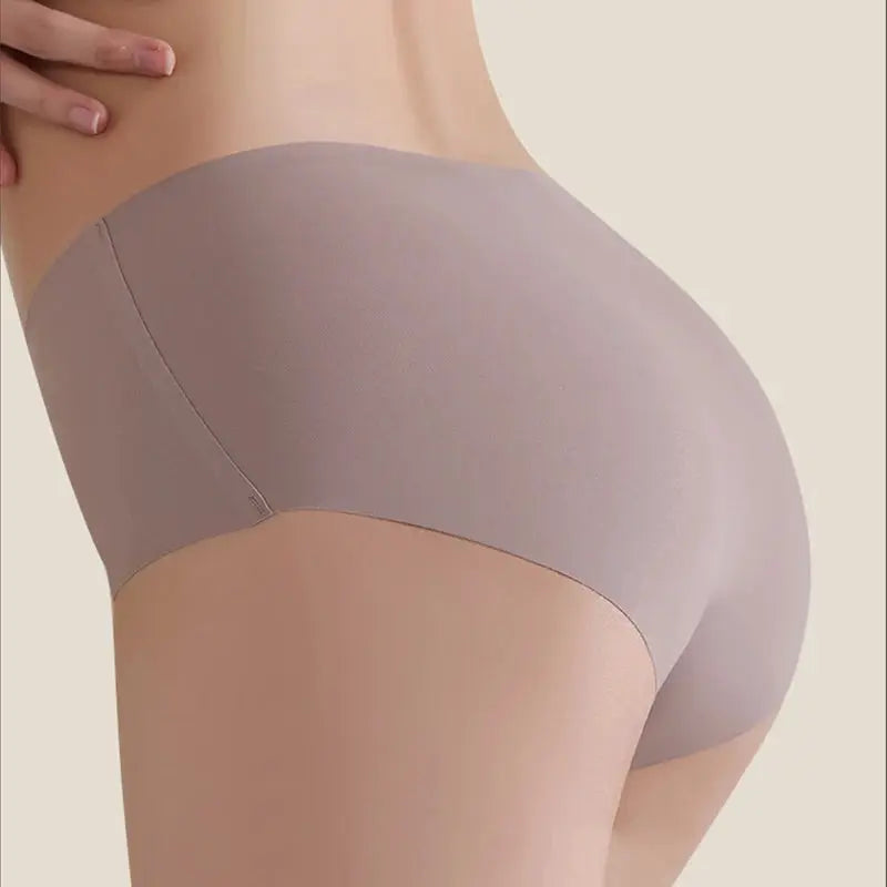 Seamless mulberry silk panties for women; nude beige ultra-thin, high-elastic invisible briefs