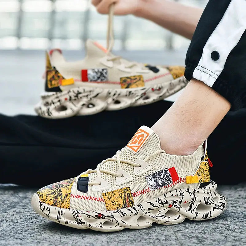 Mens Casual Sneakers Breathable Flyknit Upper Running Shoes Luxury Trainers For Everyday Wear