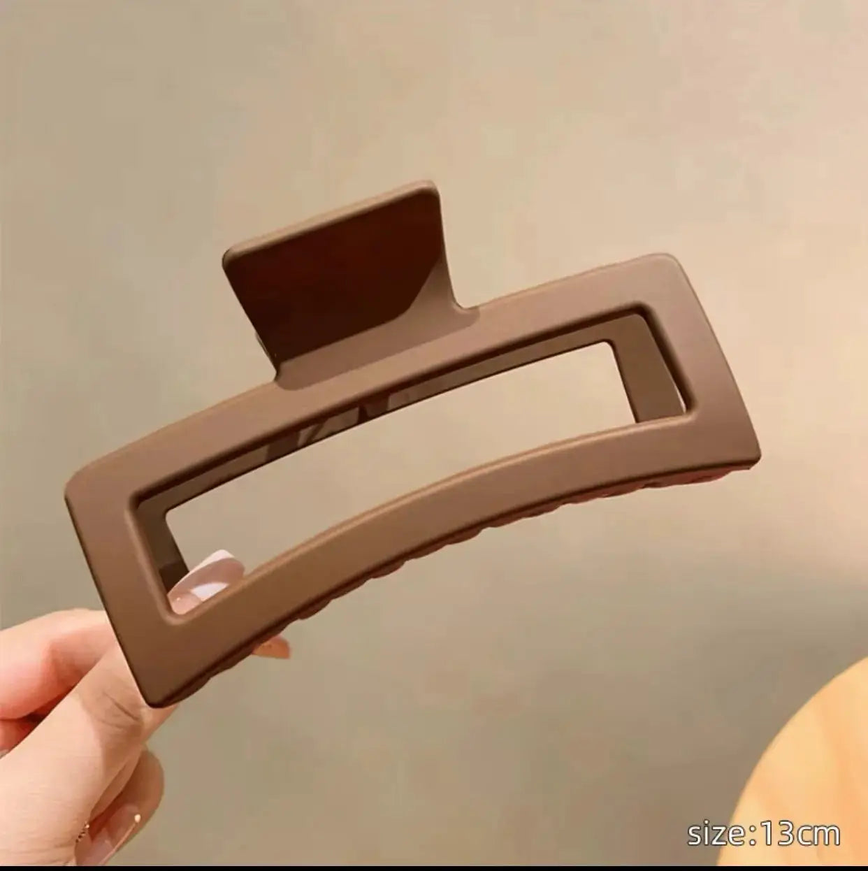 Korean Large Solid Hair Claw Clip Elegant Barrette With Geometric Romantic Design For Women Secure All Hair Types