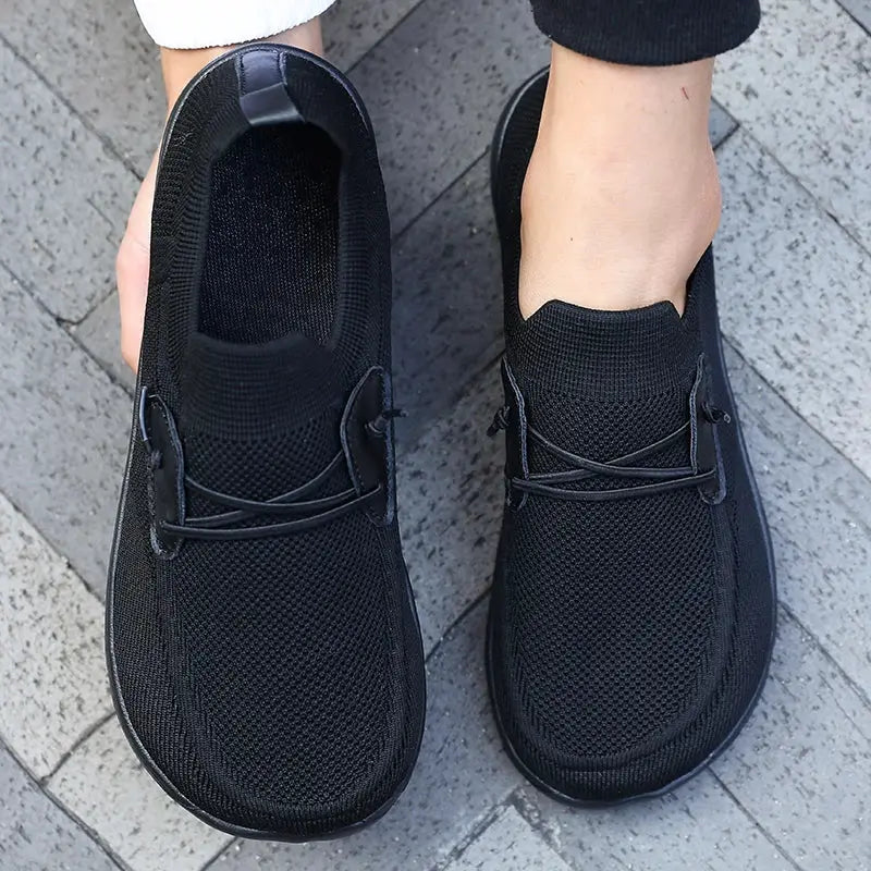 Simples Market unisex barefoot shoes pair, black knit mesh, breathable minimalist casual sneakers